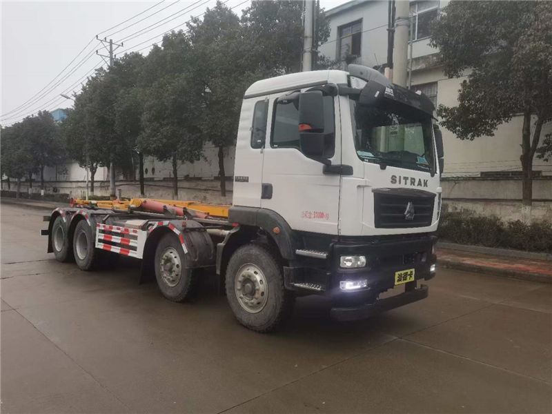 重汽汕德卡前四后八勾臂式垃圾车